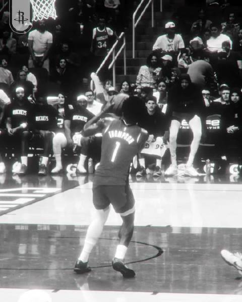 张镇麟16分助上海大胜天津 扣篮传奇再引热议