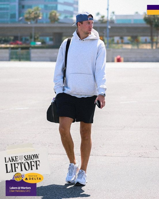 湖人常规赛收官战迎战勇士 赛季前三场2胜1负奠